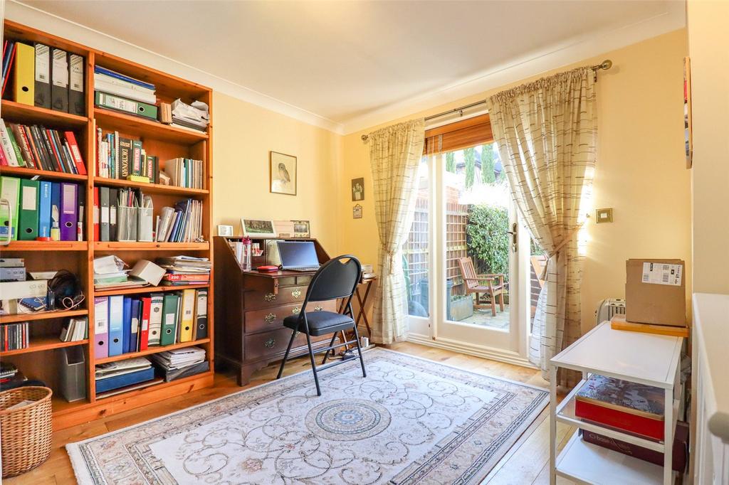 Study/ Bedroom