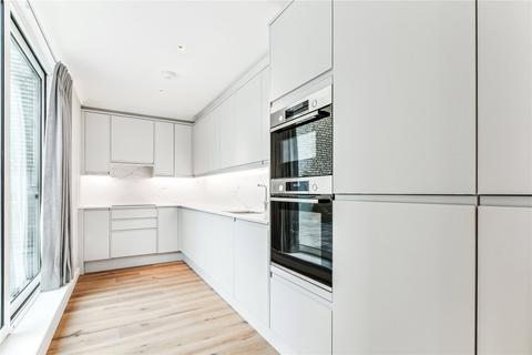 3 bedroom apartment to rent, Northcote Road, London, SW11