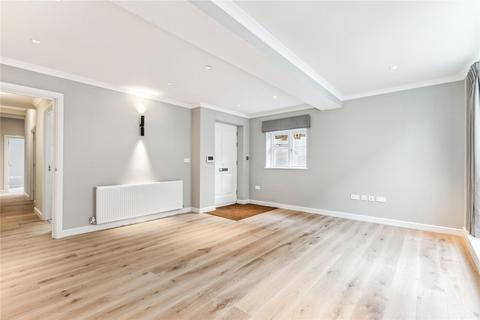 3 bedroom apartment to rent, Northcote Road, London, SW11