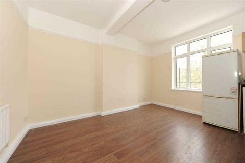 3 bedroom property to rent, Beech Road, St Albans