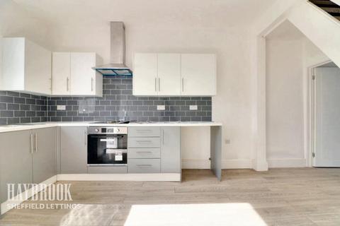 3 bedroom terraced house to rent, Station Road, Rotherham