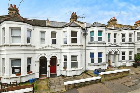 1 bedroom flat for sale, Lydford Road, Westcliff-on-sea, SS0