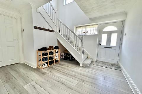 10 Bailey Bridge Road, Braintree, CM7 5TP