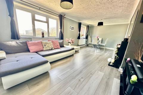 10 Bailey Bridge Road, Braintree, CM7 5TP