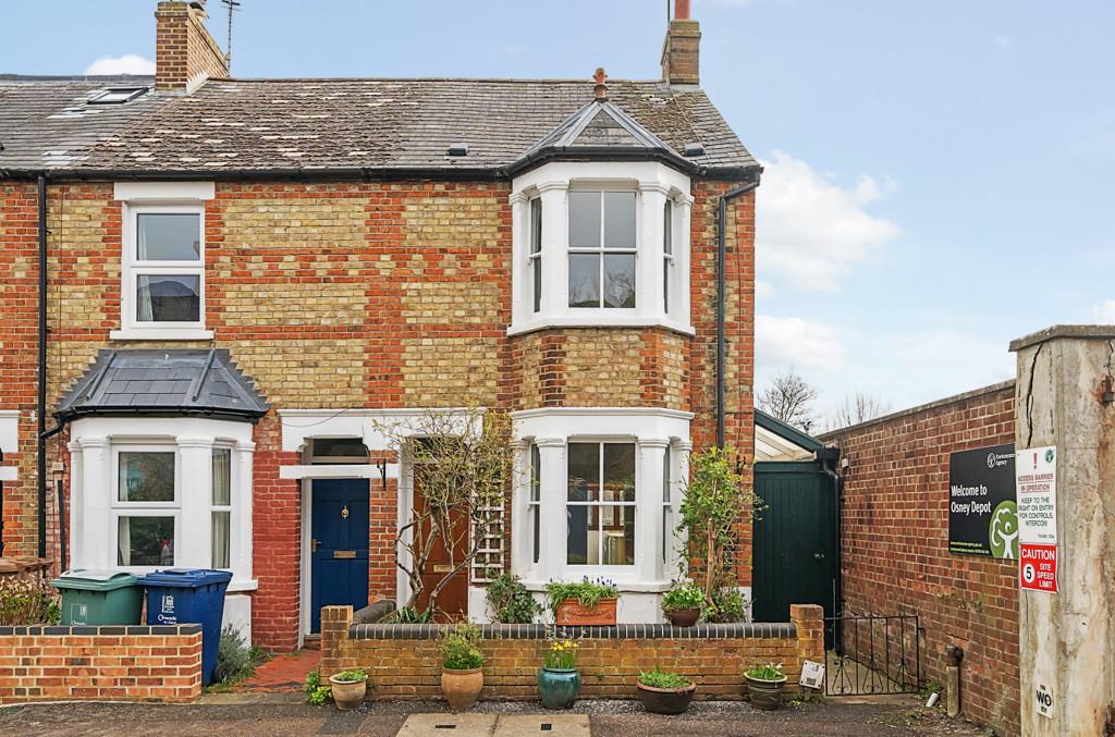 Bridge Street, Osney Island, Oxford 3 bed end of terrace house for sale