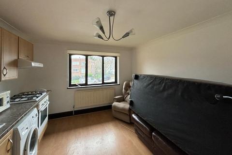 2 bedroom flat for sale - Flat 10, Brushwood Lodge, 16 Lower Park Road, Belvedere, Kent, DA17 6EF