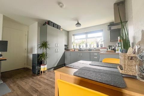 145 Lane End Road, Patchway, Bristol, BS34 5US