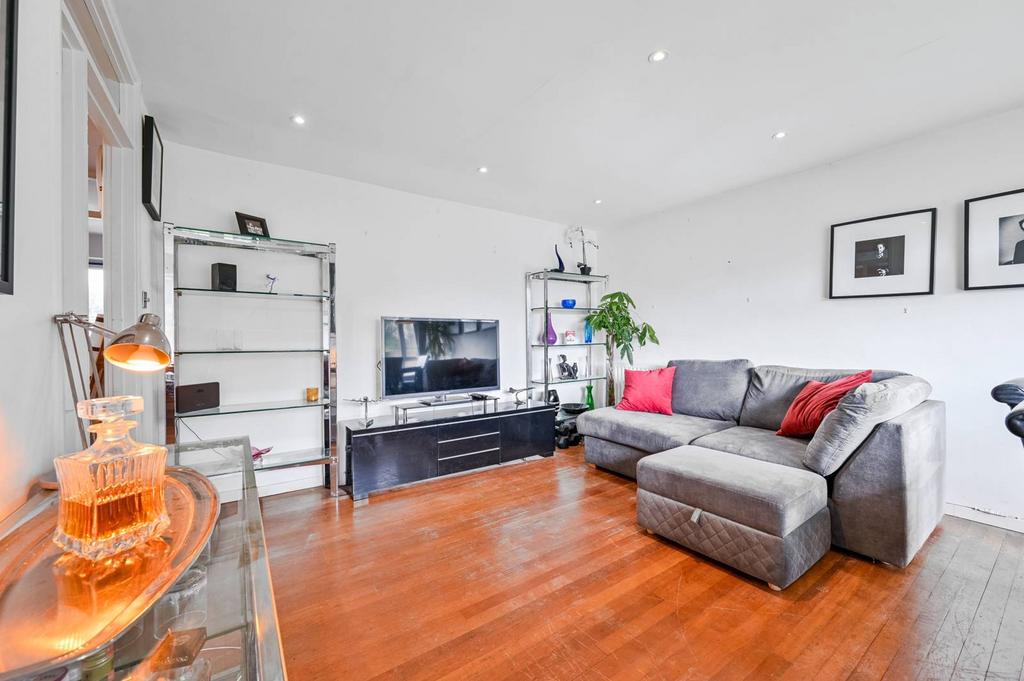 Homelands Drive, Crystal Palace... 2 bed for sale £375,000