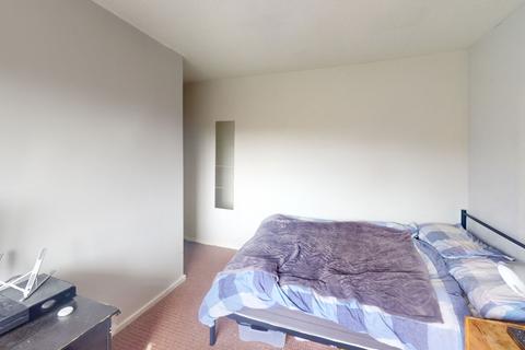 undefined, Oliver Close, Nottingham, NG7 4HJ