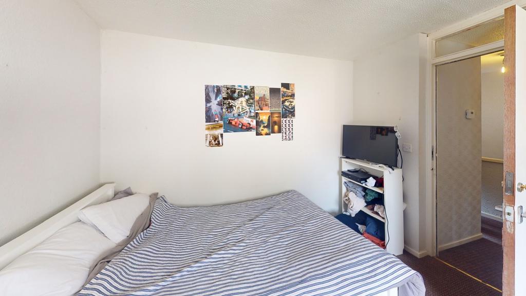 Room 4