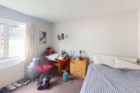 undefined, Oliver Close, Nottingham, NG7 4HJ