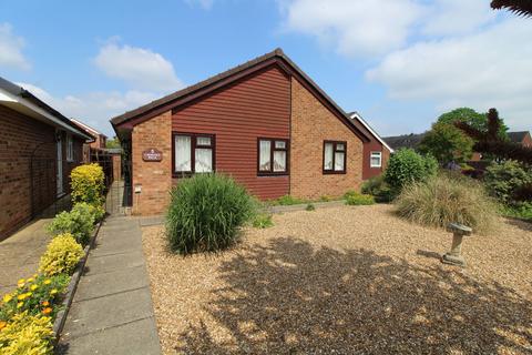 3 bedroom bungalow for sale, Lawrence Walk, Newport Pagnell