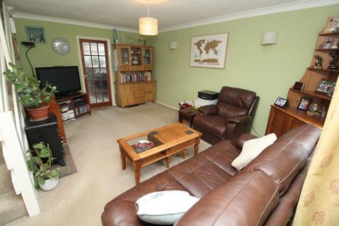 33 Carroll Close, Newport Pagnell, MK16 8QJ