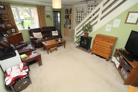 33 Carroll Close, Newport Pagnell, MK16 8QJ