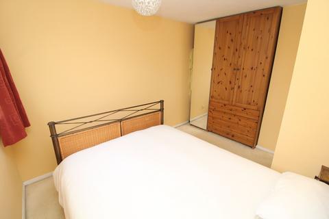 33 Carroll Close, Newport Pagnell, MK16 8QJ