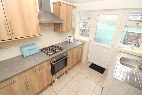 2 Carlyle Close, Newport Pagnell, MK16 8PZ