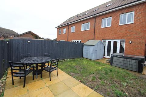 4 bedroom end of terrace house for sale - Salmons Yard, Newport Pagnell