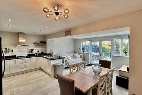 7 Brackley Close, Northampton, NN2 8NN