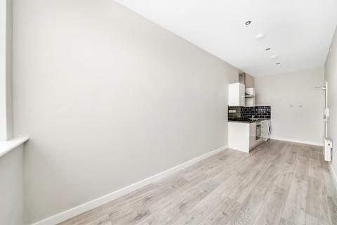 1 bedroom flat to rent, The City Exchange, 61 Hall Ings, Bradford, BD1 5SG
