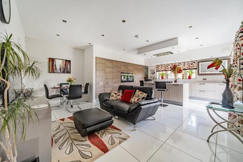 4 Vawser Crescent, Peterborough, PE3 6FU