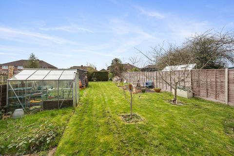 47 Wolverton Gardens, Horley, RH6 7LZ