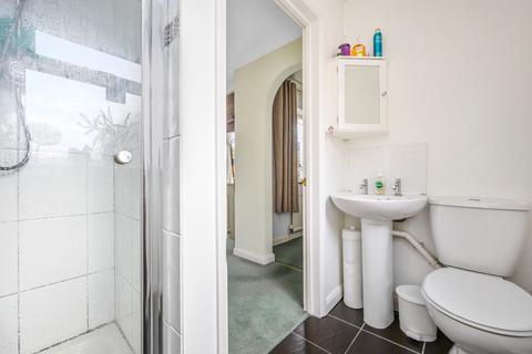 47 Wolverton Gardens, Horley, RH6 7LZ