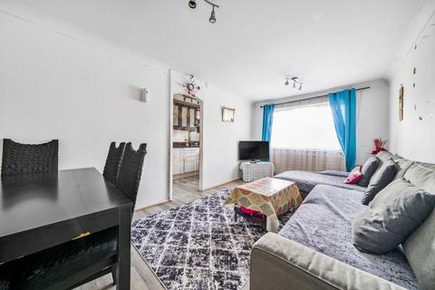2 bedroom flat for sale, Wilkinson Way, Chiswick