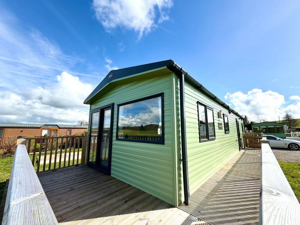 Carnforth Lancashire 2 bed lodge for sale £76,995