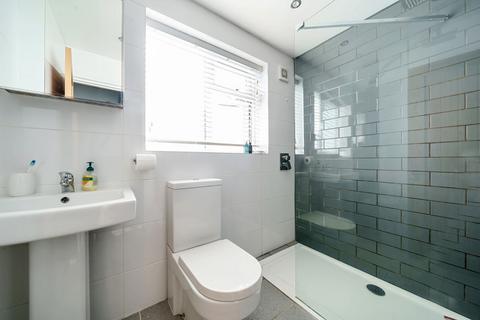 1 Vicarage Close, Ruislip, HA4 7TD