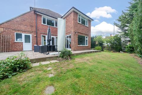 1 Vicarage Close, Ruislip, HA4 7TD