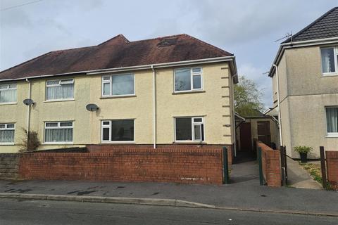 24 Caemawr, Ammanford, SA18 2HH