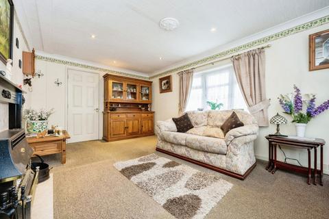 2 bedroom park home for sale - Briar Bank Park, Bedford, Bedfordshire, MK45
