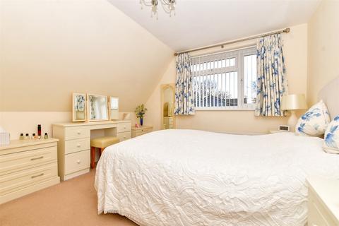 13 High Beeches, Banstead, SM7 1NB