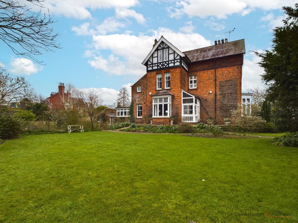 Beverley Road, Driffield YO25 6RZ 6 bed semidetached house for sale