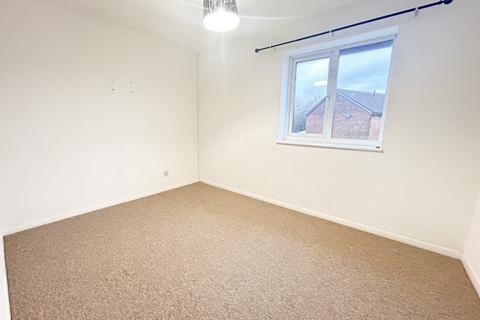 2 bedroom terraced house to rent, Roebuck Close, North Worle, Weston-Super-Mare, North Somerset, BS22