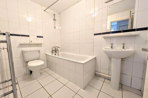 1 bedroom apartment to rent - Durnsford Road, London