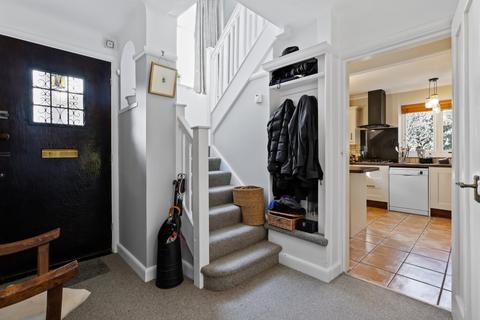 4 bedroom semi-detached house for sale, Oatlands Close, Weybridge, Surrey, KT13 9ED