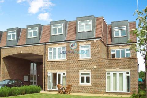 1 bedroom flat to rent - Clarence Court, Colnbrook