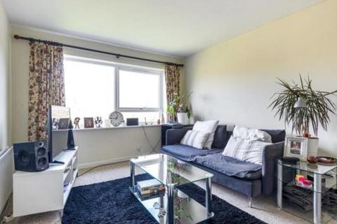 2 bedroom apartment to rent, Guildford GU4