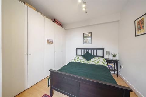 2 bedroom apartment for sale, Woodbourne Avenue, London, SW16
