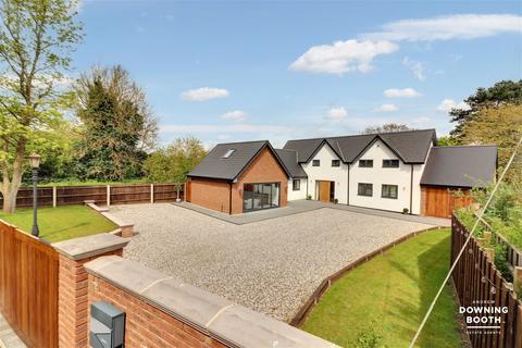 5 bedroom detached house for sale, Station Road, Hammerwich WS7