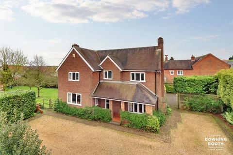 4 bedroom detached house for sale, Claypit Lane, Lichfield WS14