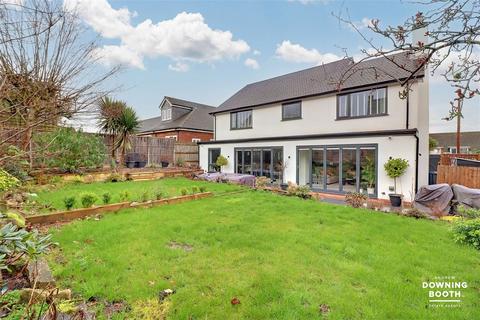 4 bedroom detached house for sale, Gaialands Crescent, Lichfield WS13