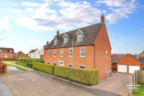34 Lawrence Way, Lichfield, WS13 6RD