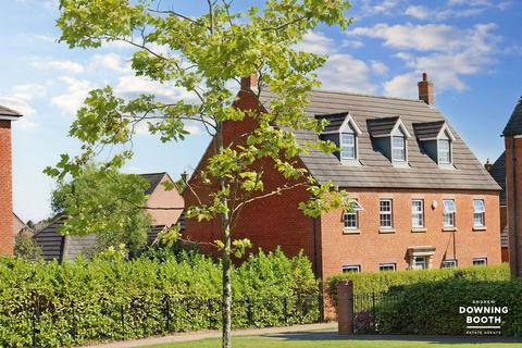34 Lawrence Way, Lichfield, WS13 6RD