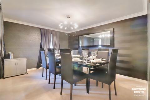 34 Lawrence Way, Lichfield, WS13 6RD