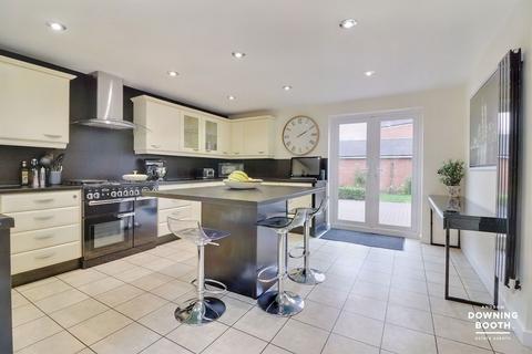 34 Lawrence Way, Lichfield, WS13 6RD