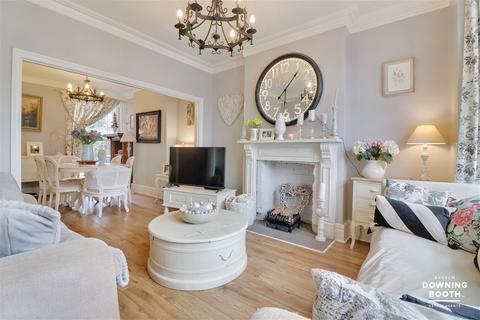 5 bedroom semi-detached house for sale, New Road, Lichfield WS14