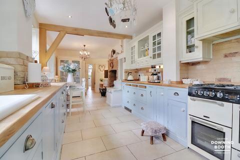 21 New Road, Shenstone, Lichfield, WS14 0NQ