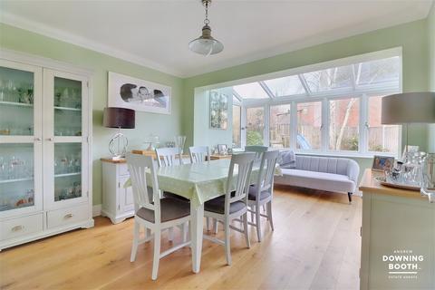 4 bedroom detached house for sale, Allington Avenue, Lichfield WS13